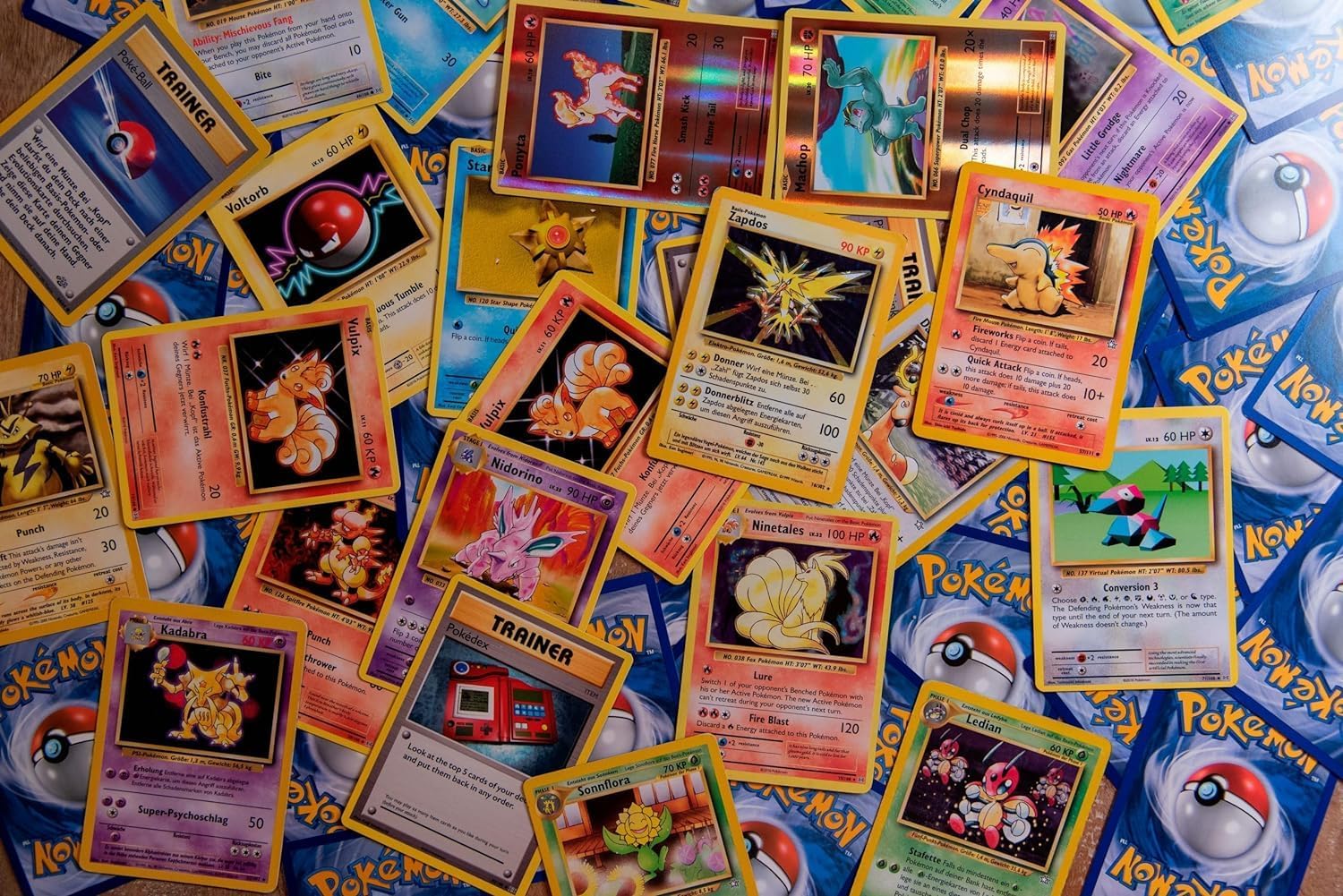 Pokémon Card Bundle 50 Cards with Deck Box – Guaranteed Double Rare Card