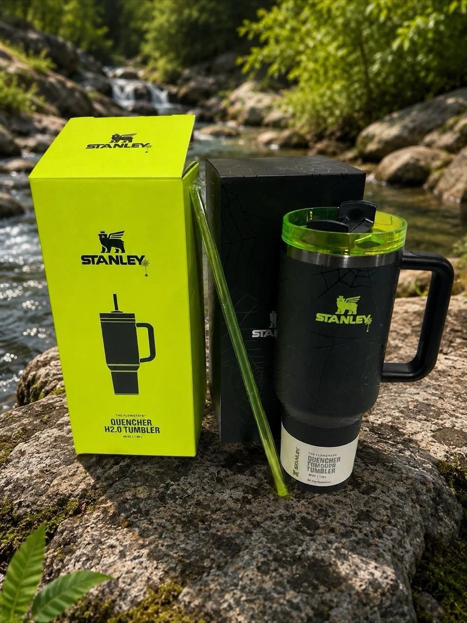 Stanley Halloween Web Glow H2.0 FlowState™ 40oz Tumbler – Limited Edition Glow-in-the-Dark Spider Web Cup